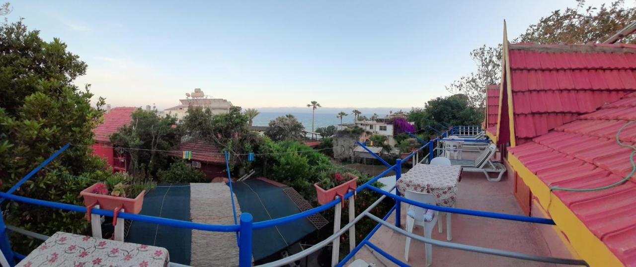 Antonios Motel Side Exterior photo